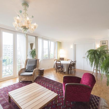 Veeve - Apartment Near Pont De Grenelle Paris Bagian luar foto