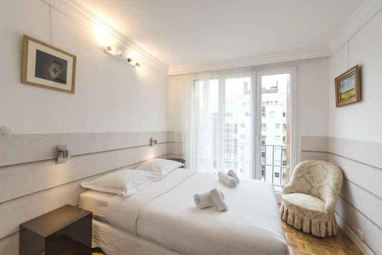 Veeve - Apartment Near Pont De Grenelle Paris Bagian luar foto