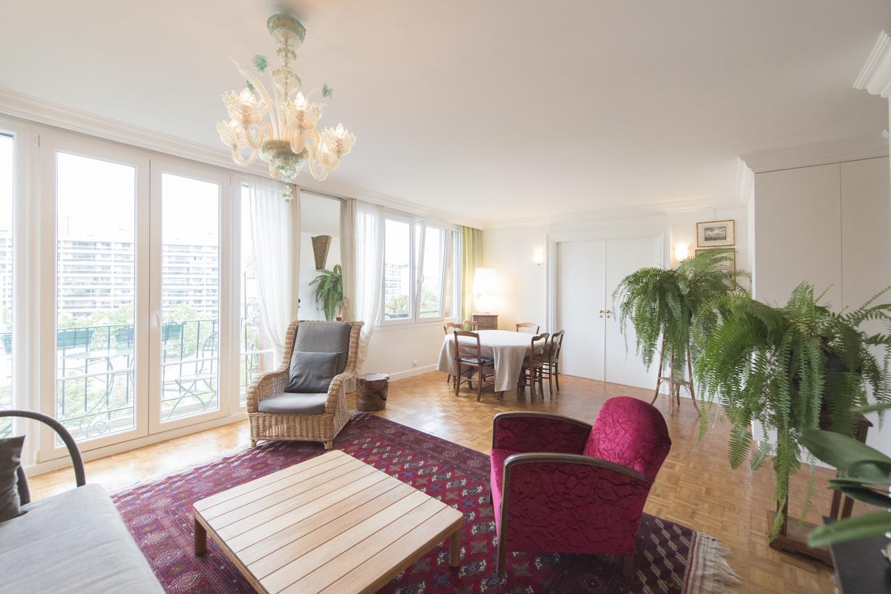 Veeve - Apartment Near Pont De Grenelle Paris Bagian luar foto