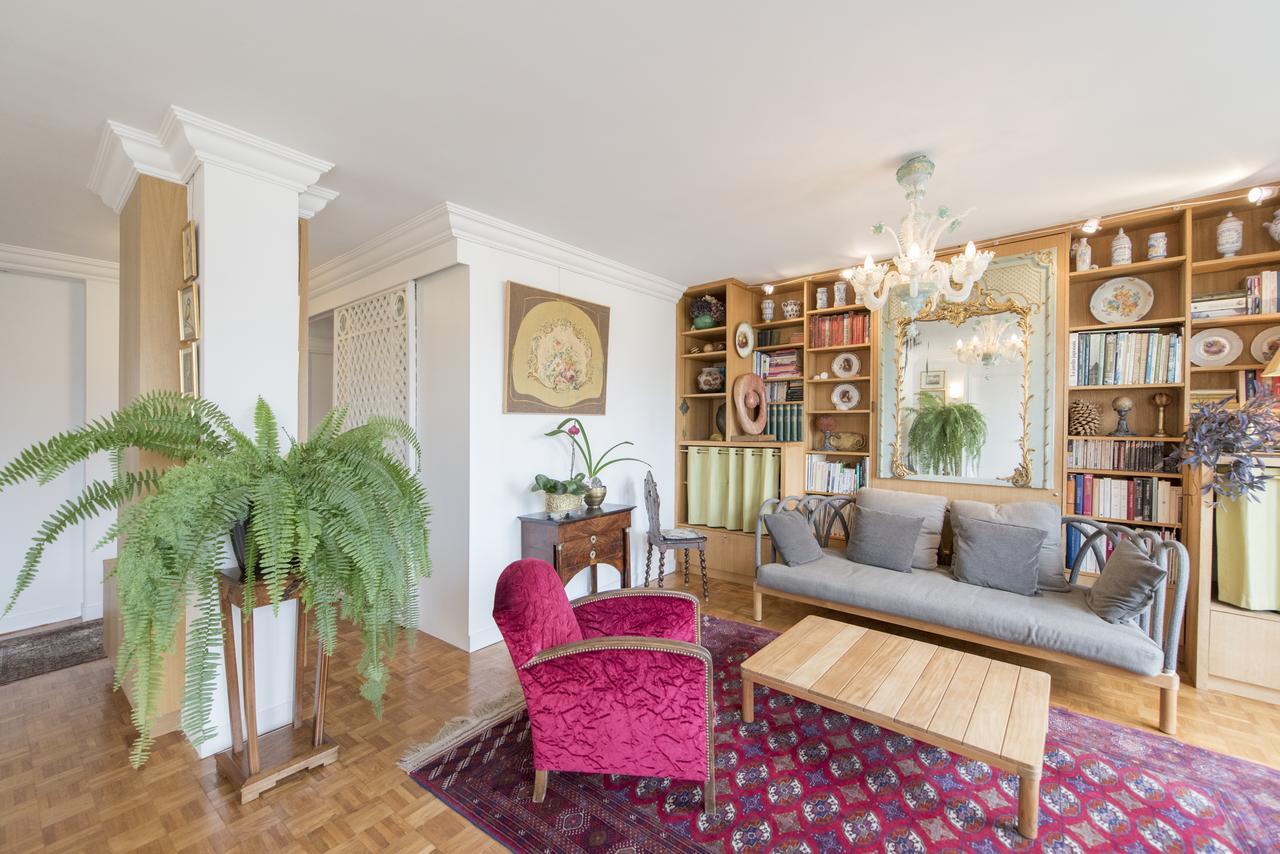 Veeve - Apartment Near Pont De Grenelle Paris Bagian luar foto