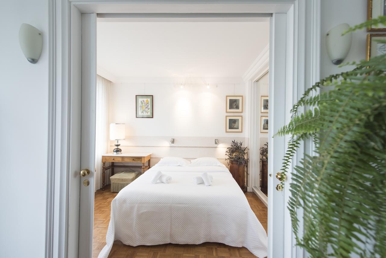 Veeve - Apartment Near Pont De Grenelle Paris Bagian luar foto