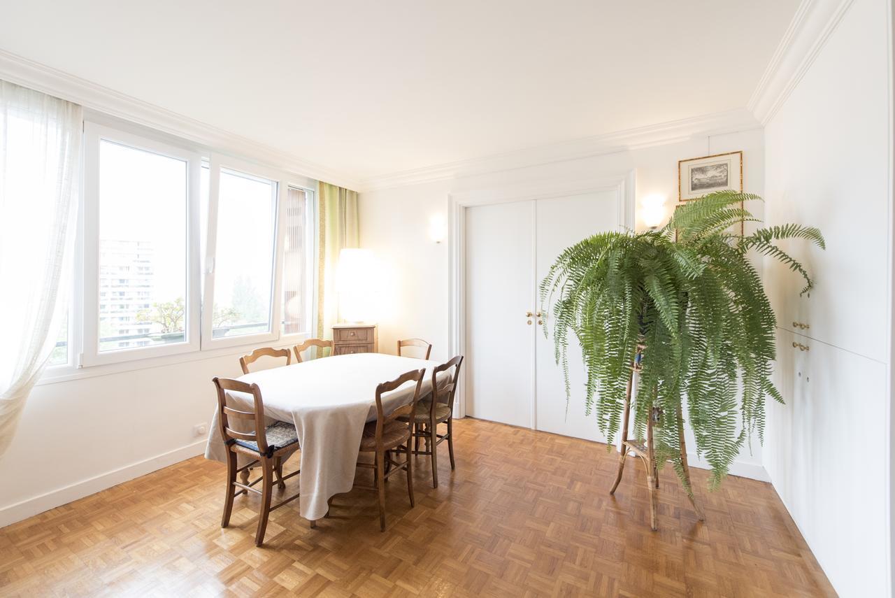 Veeve - Apartment Near Pont De Grenelle Paris Bagian luar foto